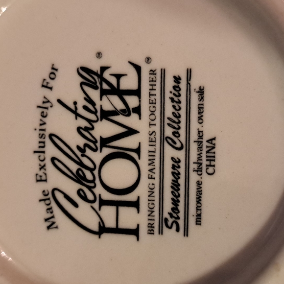 2 Celebrating HOME stoneware collection dinner plates - Picture 7 of 8